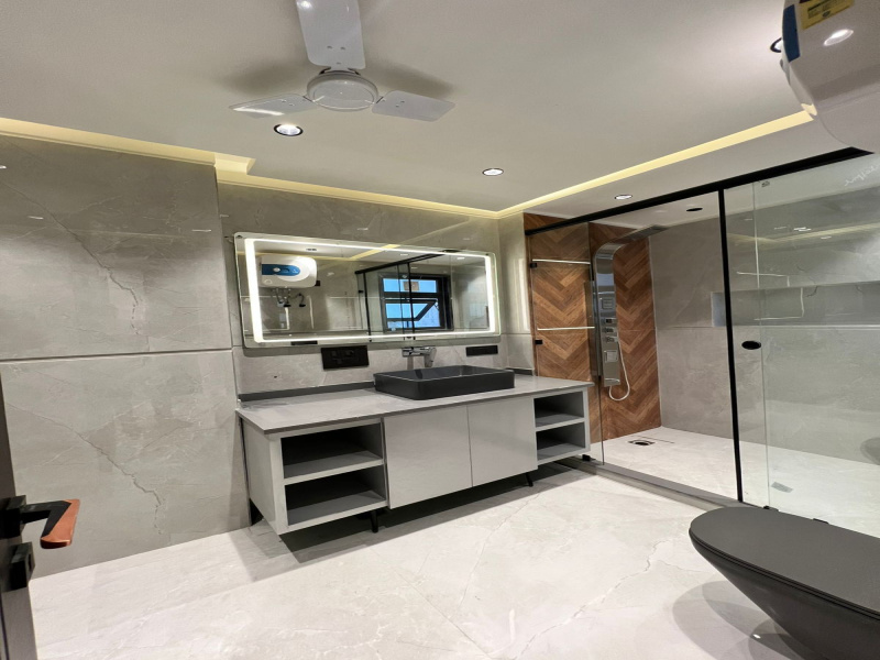 4 BHK Builder Floor 402 Sq. Yards for Sale in DLF Phase I, Gurgaon