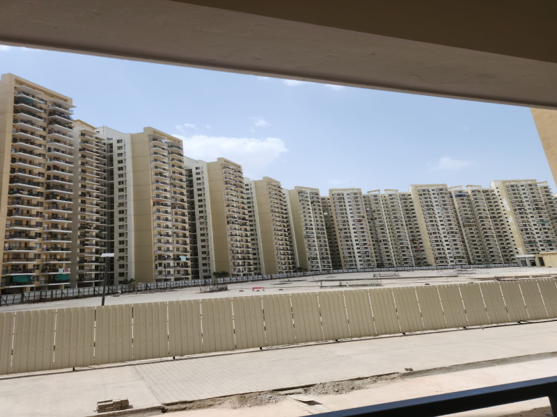 4.5 BHK Apartment 2000 Sq.ft. for Sale in Dwarka Expressway, Gurgaon