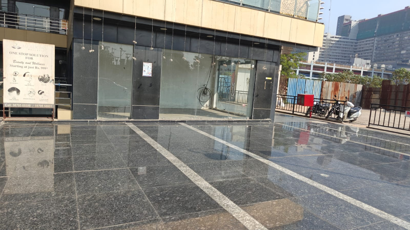  Commercial Shop 200 Sq.ft. for Sale in Sector 32 Noida