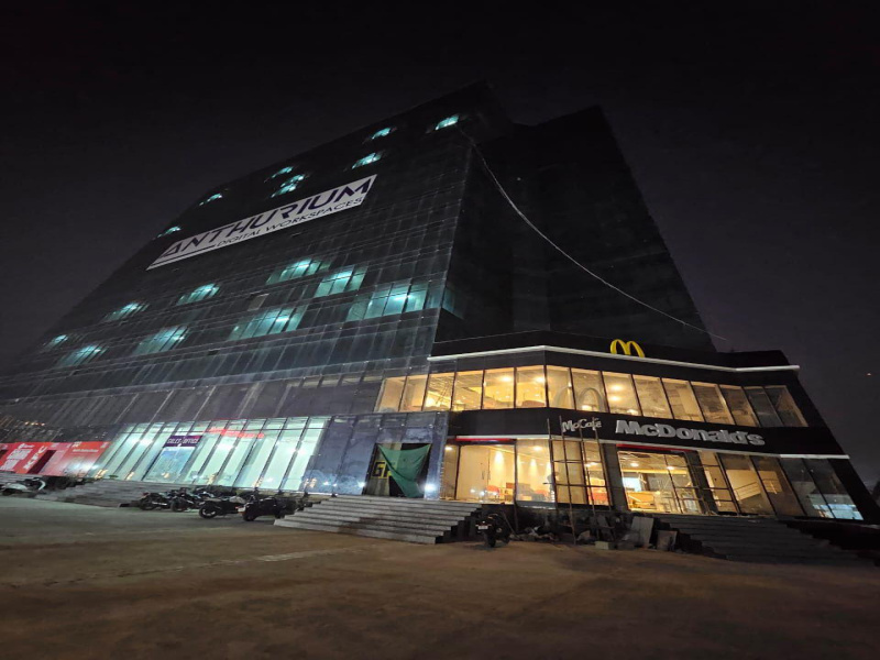  Commercial Shop 200 Sq.ft. for Sale in Sector 32 Noida