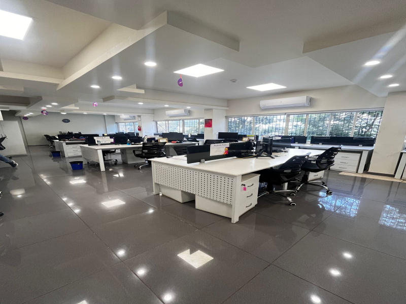  3300 Sq.ft. Office Space for Rent in Race Course Circle, Vadodara