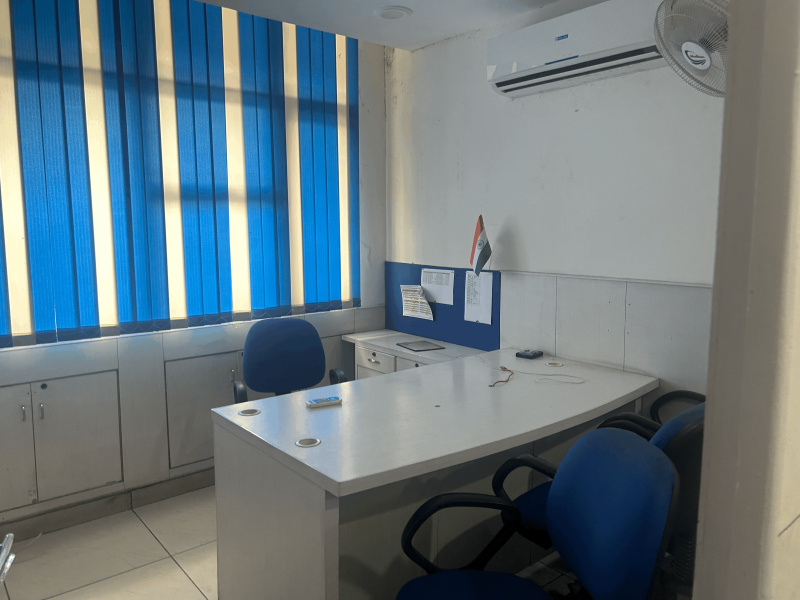  Office Space 1700 Sq.ft. for Rent in Sector 35 Chandigarh