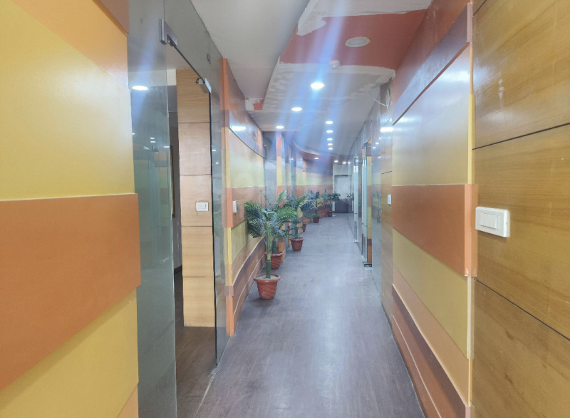  Office Space 2600 Sq.ft. for Rent in Sector 9 Chandigarh