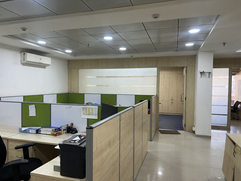  Office Space 1300 Sq.ft. for Rent in Sector 34 Chandigarh