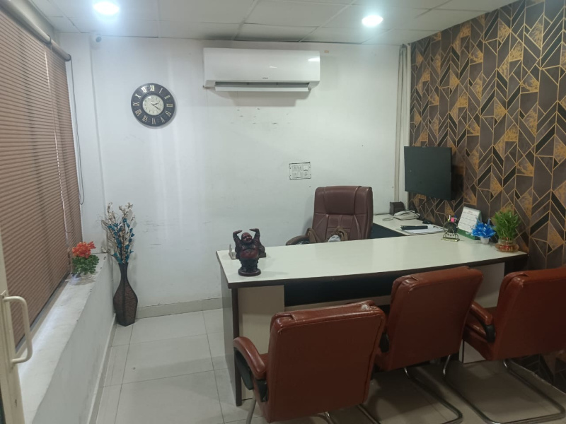  Office Space 1500 Sq.ft. for Rent in Sector 17C, Chandigarh