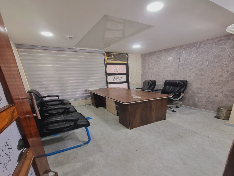  Office Space 650 Sq.ft. for Rent in Sector 17 Chandigarh