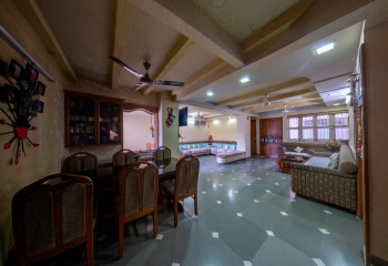 4 BHK Flat for Sale in Shyamal, Ahmedabad