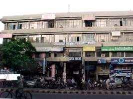 2 BHK Flat for Sale in Mall Road, Kanpur