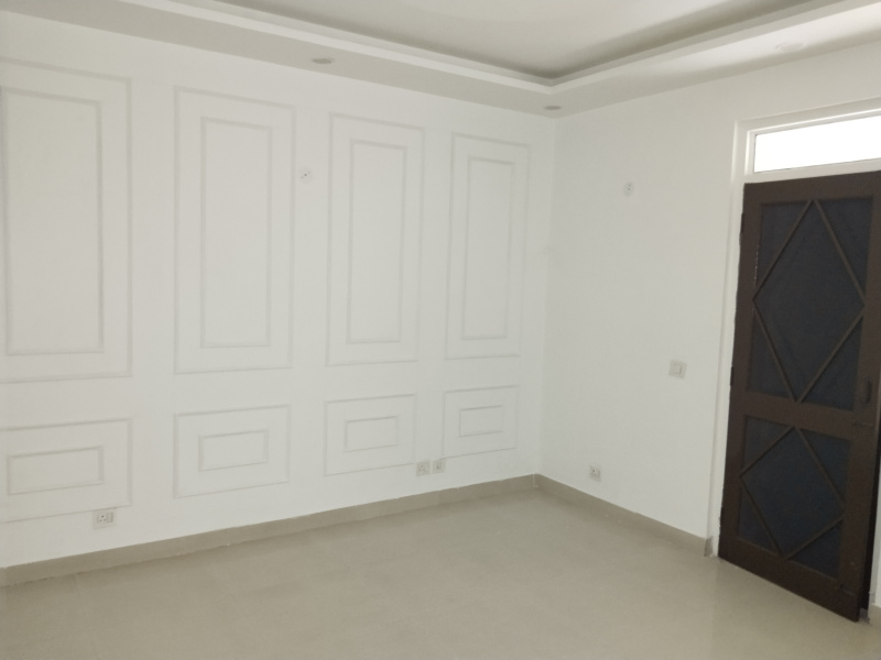 3.5 BHK Apartment 1600 Sq.ft. for Sale in Nri City, Omega 2, Greater Noida