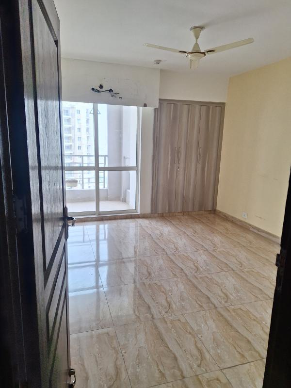 3.5 BHK Apartment 17120 Sq.ft. for Rent in Sector 110 Noida