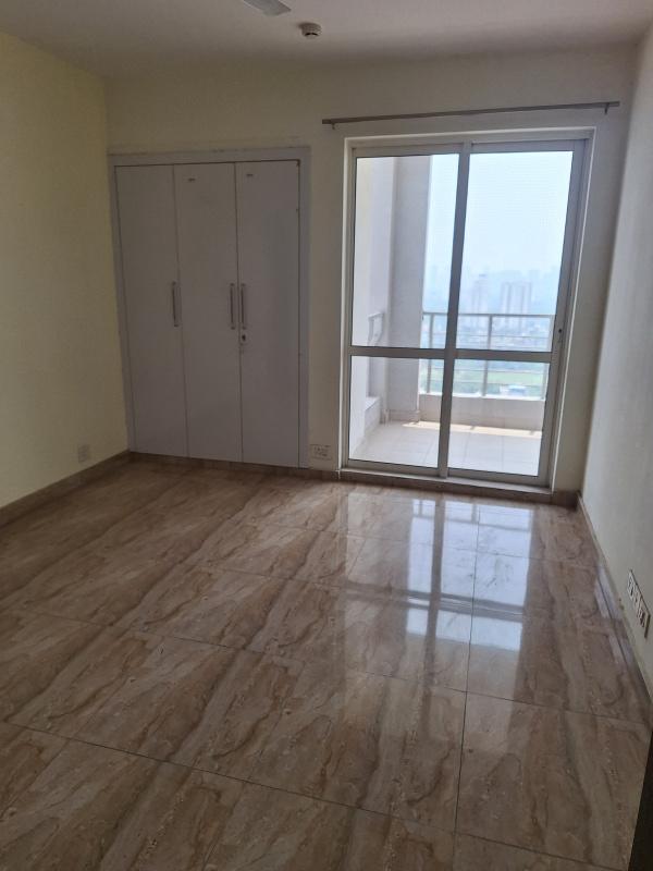 3.5 BHK Apartment 17120 Sq.ft. for Rent in Sector 110 Noida