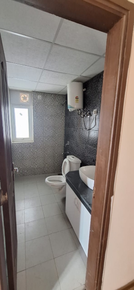 3 BHK 1720 Sq.ft. Apartment for Rent in Sector 110 Noida