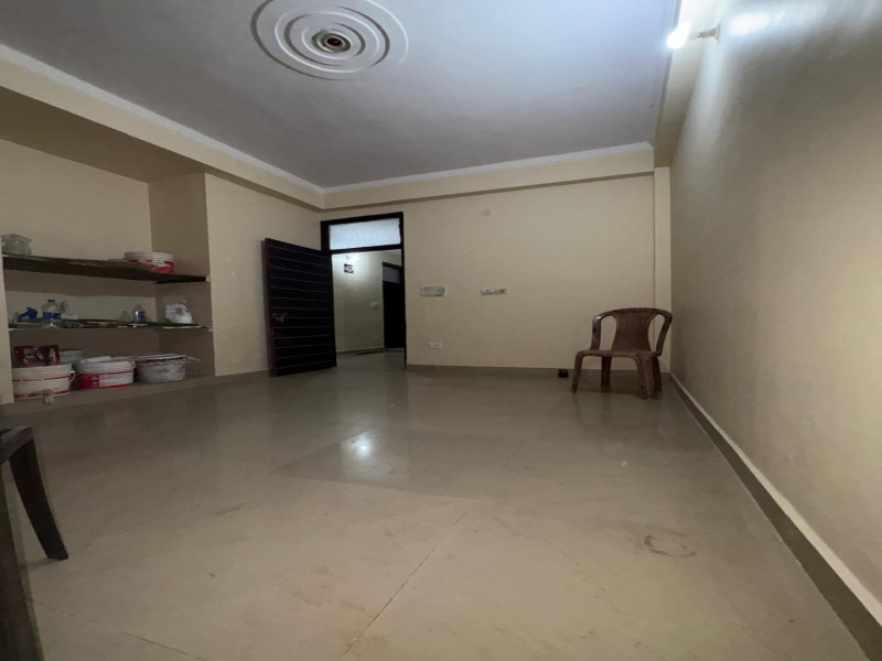 1 BHK Builder Floor 600 Sq.ft. for Sale in Sector 73 Noida