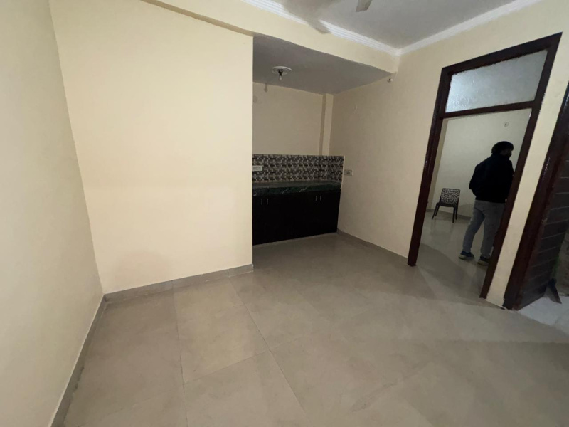 1 BHK Builder Floor 600 Sq.ft. for Sale in Sector 73 Noida