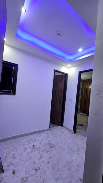 1 BHK Builder Floor 550 Sq.ft. for Sale in Sector 73 Noida