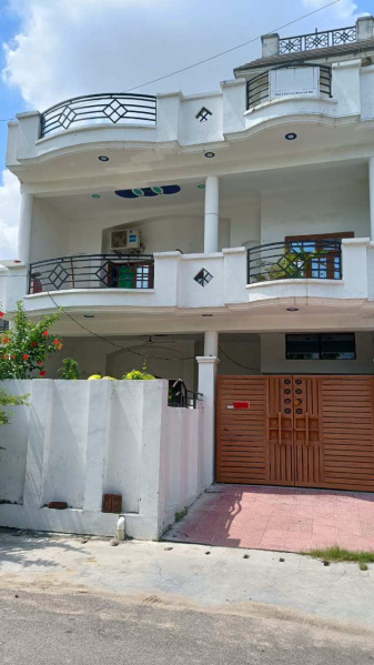  Residential Plot 2520 Sq.ft. for Sale in Hazratganj, Lucknow