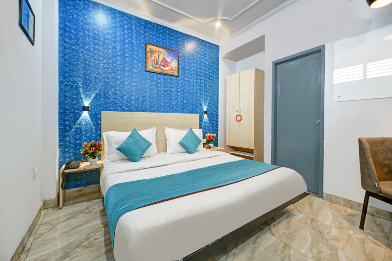  Guest House 12500 Sq.ft. for Rent in Sector 38 Gurgaon