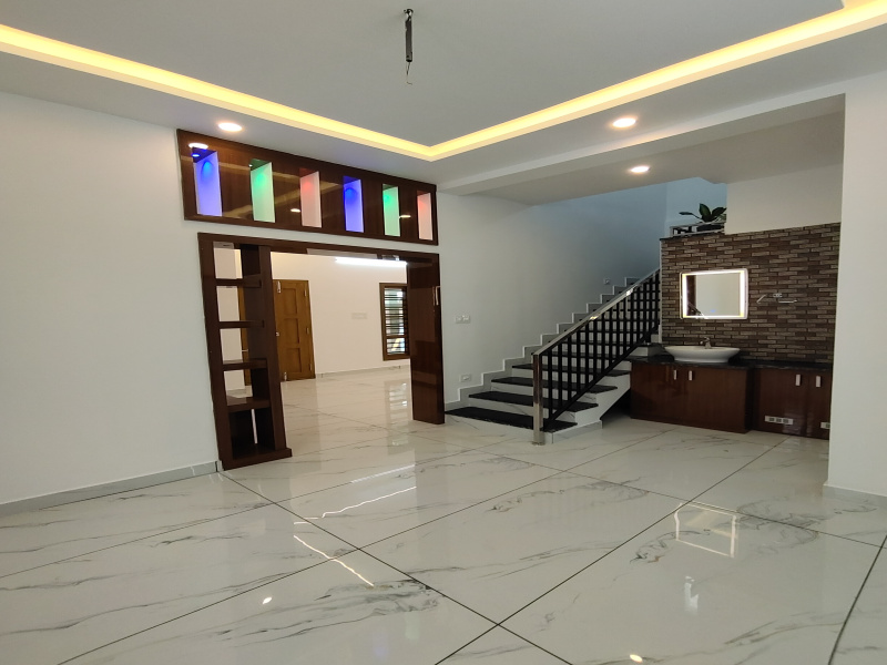 4 BHK House 2000 Sq.ft. for Sale in Aluva, Ernakulam