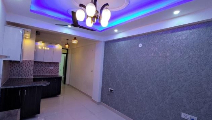 2 BHK Builder Floor 1050 Sq.ft. for Sale in Sector 73 Noida