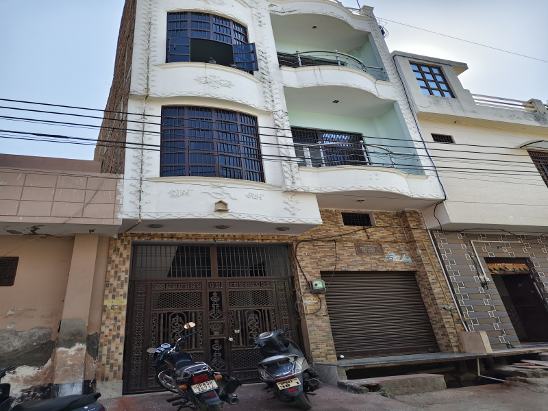 6 BHK 550 Sq.ft. House for Sale in Suhag Nagar, Firozabad