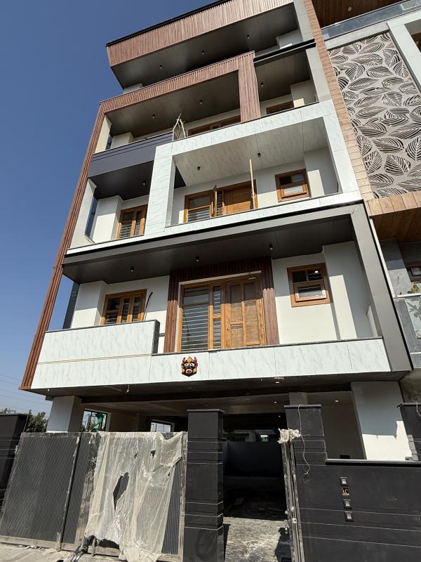 3 BHK Builder Floor 1400 Sq.ft. for Sale in Sector 81 Faridabad