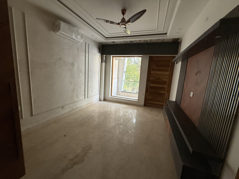 4 BHK Builder Floor 3400 Sq.ft. for Sale in Sector 15 Faridabad