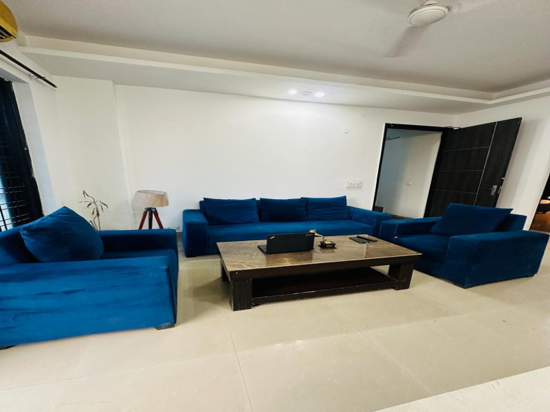 3 BHK Builder Floor 180 Sq. Yards for Rent in Sector 28 Gurgaon