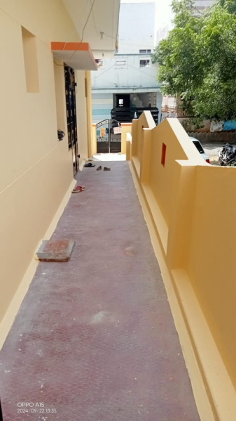 2 BHK Builder Floor 1100 Sq.ft. for Rent in Virattipathu, Madurai