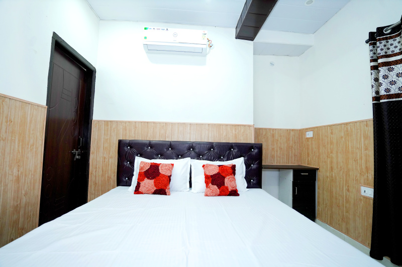 1 BHK Residential Apartment 450 Sq.ft. for Sale in Aam Bag, IDPL Colony, Rishikesh (REI1234200)