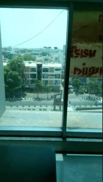  Office Space 1126 Sq.ft. for Rent in Adajan, Surat
