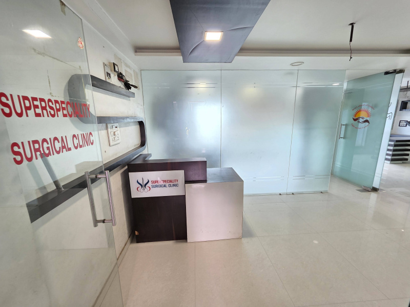  Office Space 1126 Sq.ft. for Rent in Adajan, Surat
