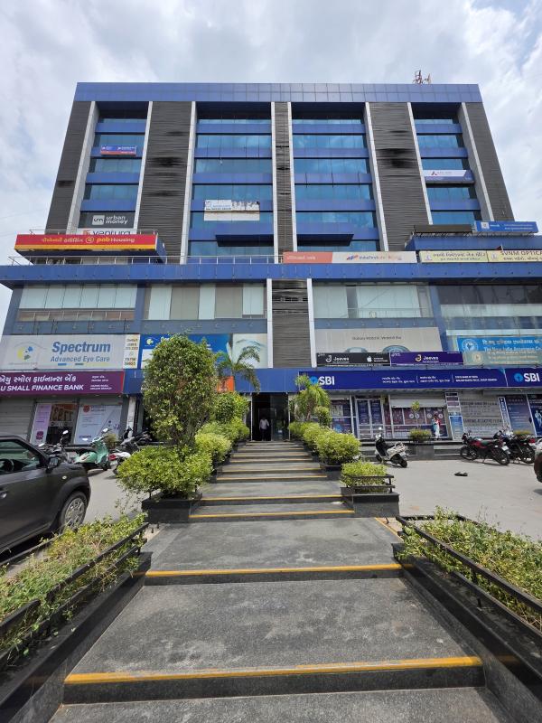  Office Space 1162 Sq.ft. for Sale in Adajan, Surat