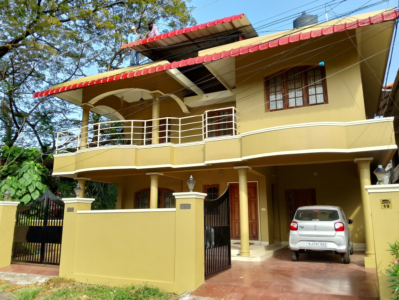 5 BHK House 3600 Sq.ft. for Sale in Kadavanthra, Ernakulam