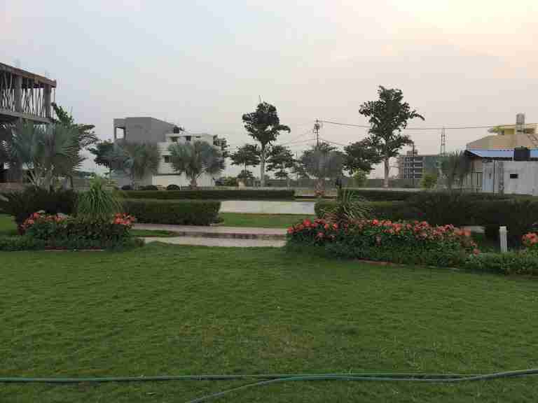  Residential Plot 800 Sq.ft. for Sale in Nipania, Indore