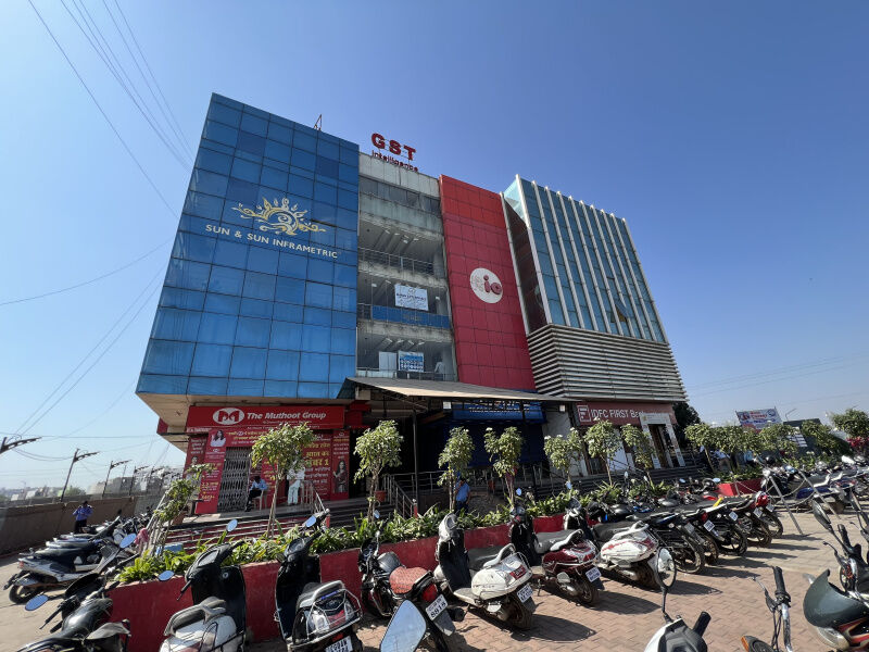  Office Space 1500 Sq.ft. for Rent in Lalpur, Raipur