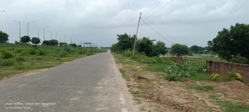  Residential Plot 11 Bigha for Sale in Fatehabad Road, Agra