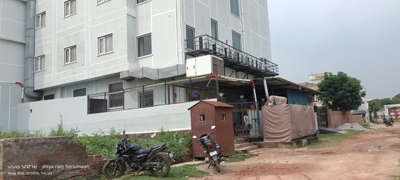  Commercial Land 520 Sq. Yards for Sale in Fatehabad Road, Agra
