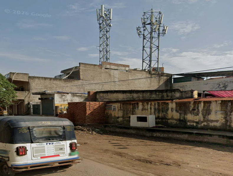  2500 Sq. Yards Commercial Land for Sale in Shamshabad Road, Agra
