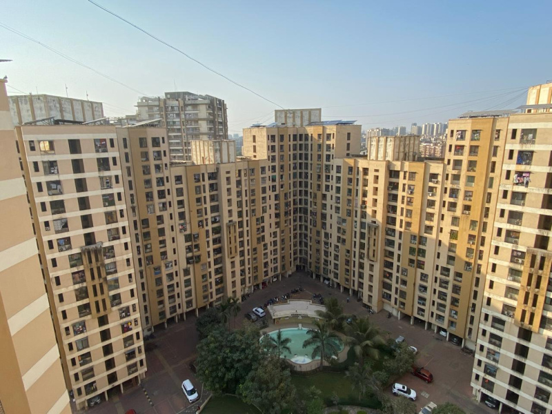 2.5 BHK Apartment 1050 Sq.ft. for Sale in Mumbai