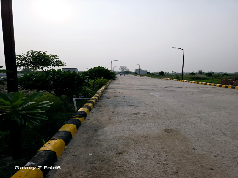  Residential Plot 100 Sq. Yards for Sale in Yamuna Expressway, Greater Noida