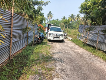  Residential Plot for Sale in Thakuranir Chak, Kolkata