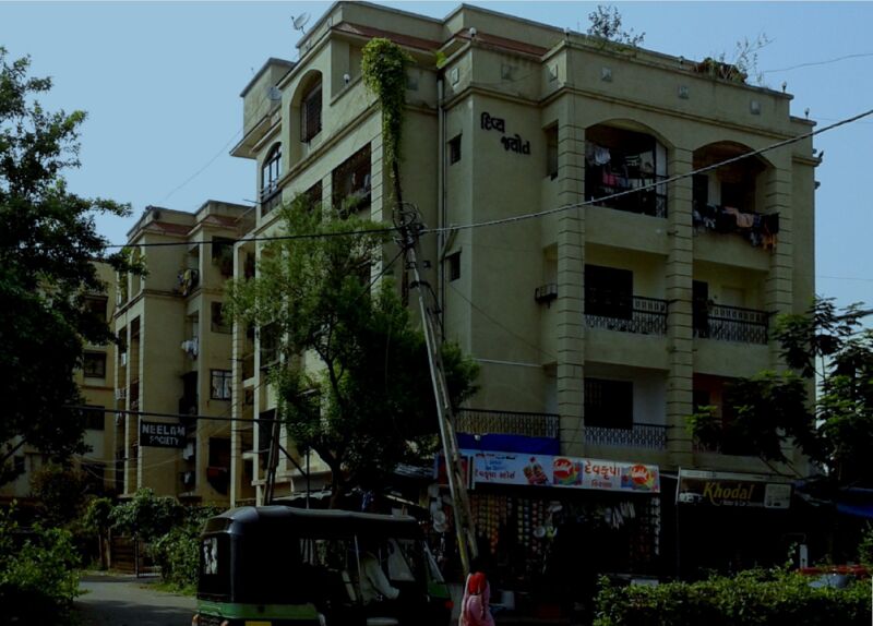 3 BHK Apartment 1400 Sq.ft. for Sale in Umra, Surat