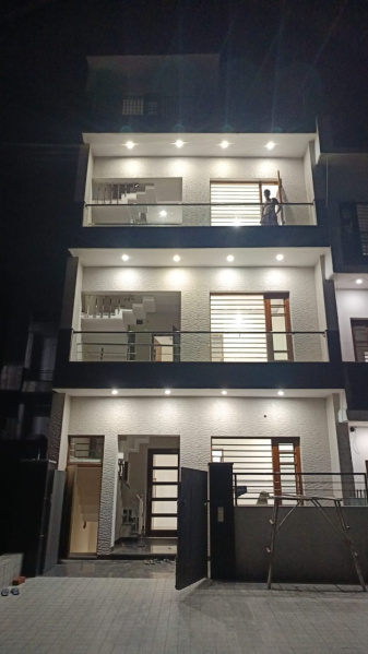 7 BHK House 100 Sq. Yards for Sale in Aerocity, Mohali