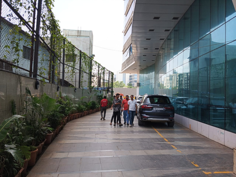  Office Space 4306 Sq.ft. for Sale in Bandra Kurla Complex, Bandra East, Mumbai