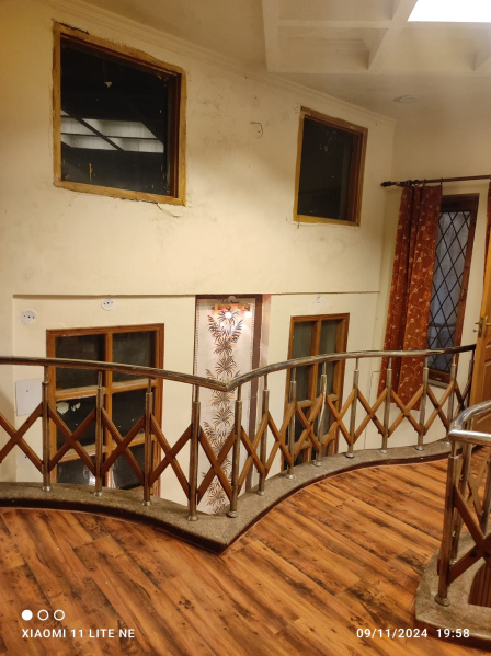 8 BHK House 400 Sq. Yards for Sale in Hathibarkala, Dehradun