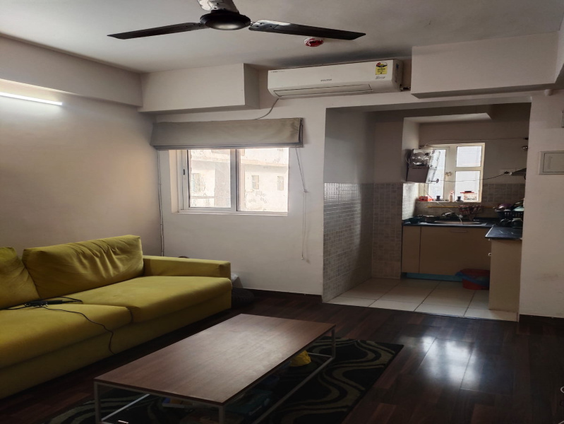 2 BHK Apartment 800 Sq.ft. for Rent in Sector 137 Noida