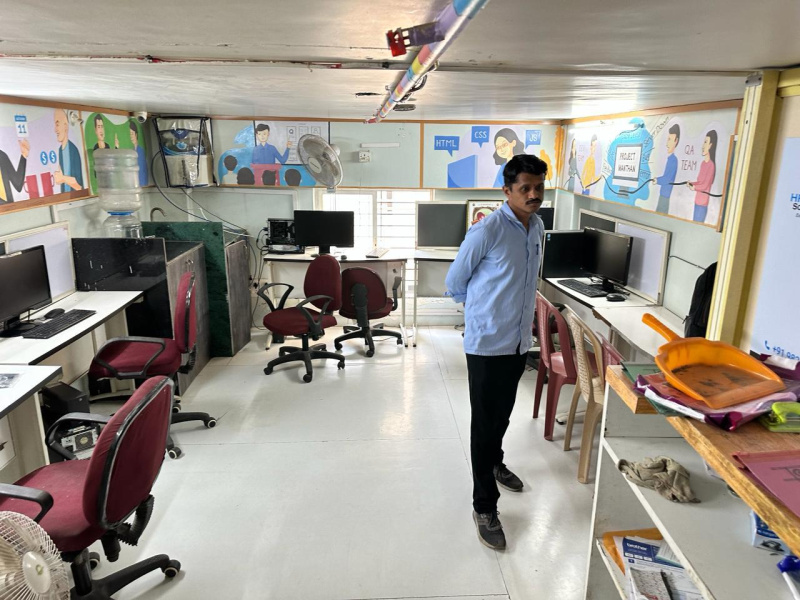  Office Space 250 Sq.ft. for Rent in Nanded City, Pune