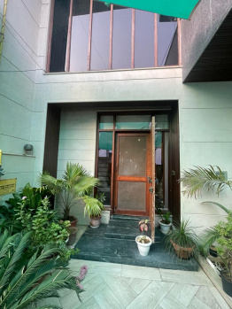 5 BHK House for Sale in Sukhdev Vihar, Delhi