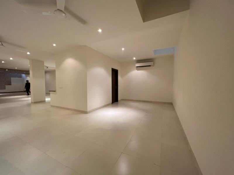 4 BHK Builder Floor 400 Sq. Yards for Sale in Anand Niketan, Delhi