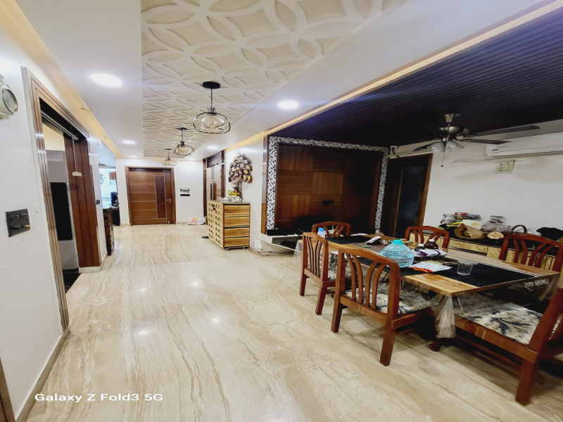 4 BHK Builder Floor 400 Sq. Yards for Sale in Shanti Niketan, Delhi